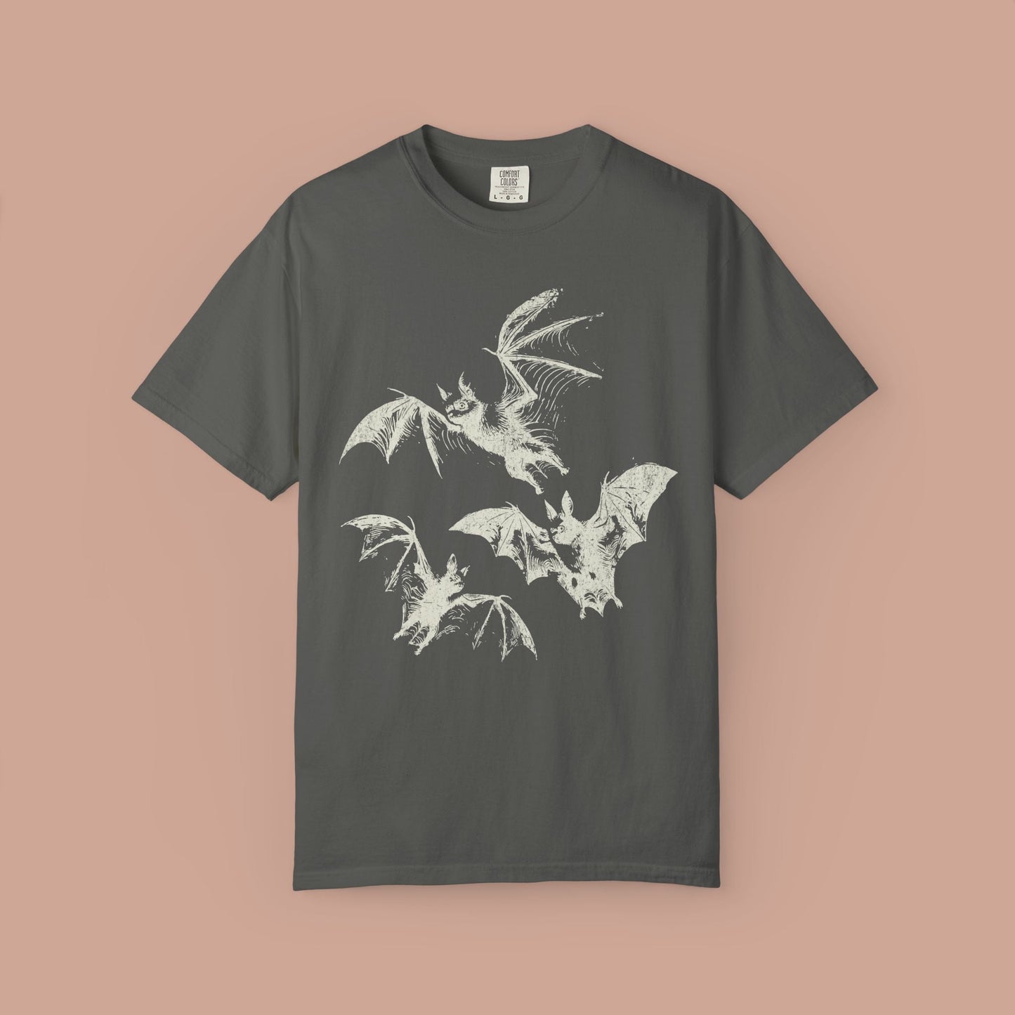Bats Graphic T-Shirt for Halloween Lovers, Unisex Tee for Casual Wear, Spooky Aesthetic, Gift for Bat Fans, Perfect for Fall - KILLER RETRO