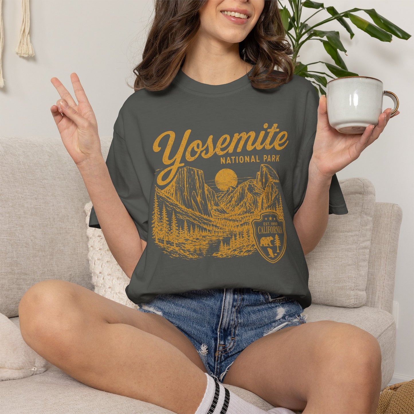 Yosemite National Park Vintage Style T-Shirt
