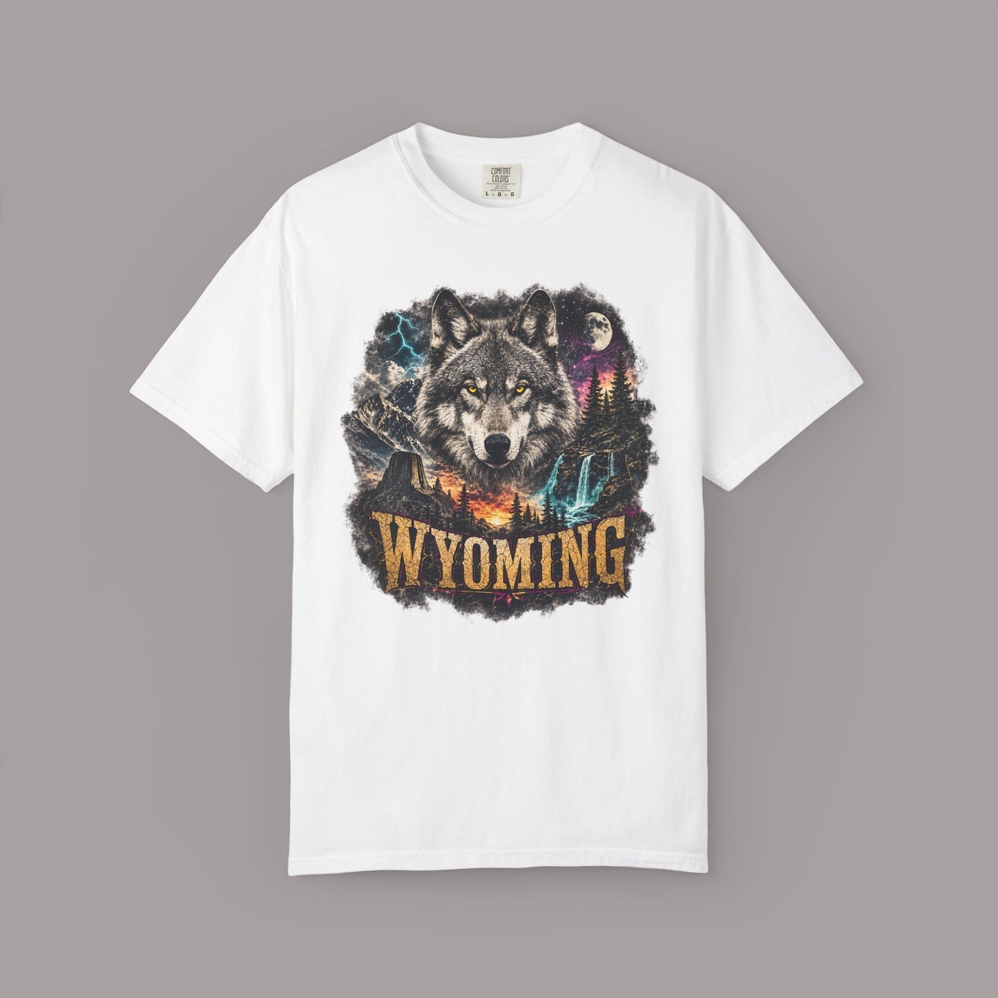 Wyoming Wolf Graphic T-Shirt — Outdoor Mountain Nature Tee