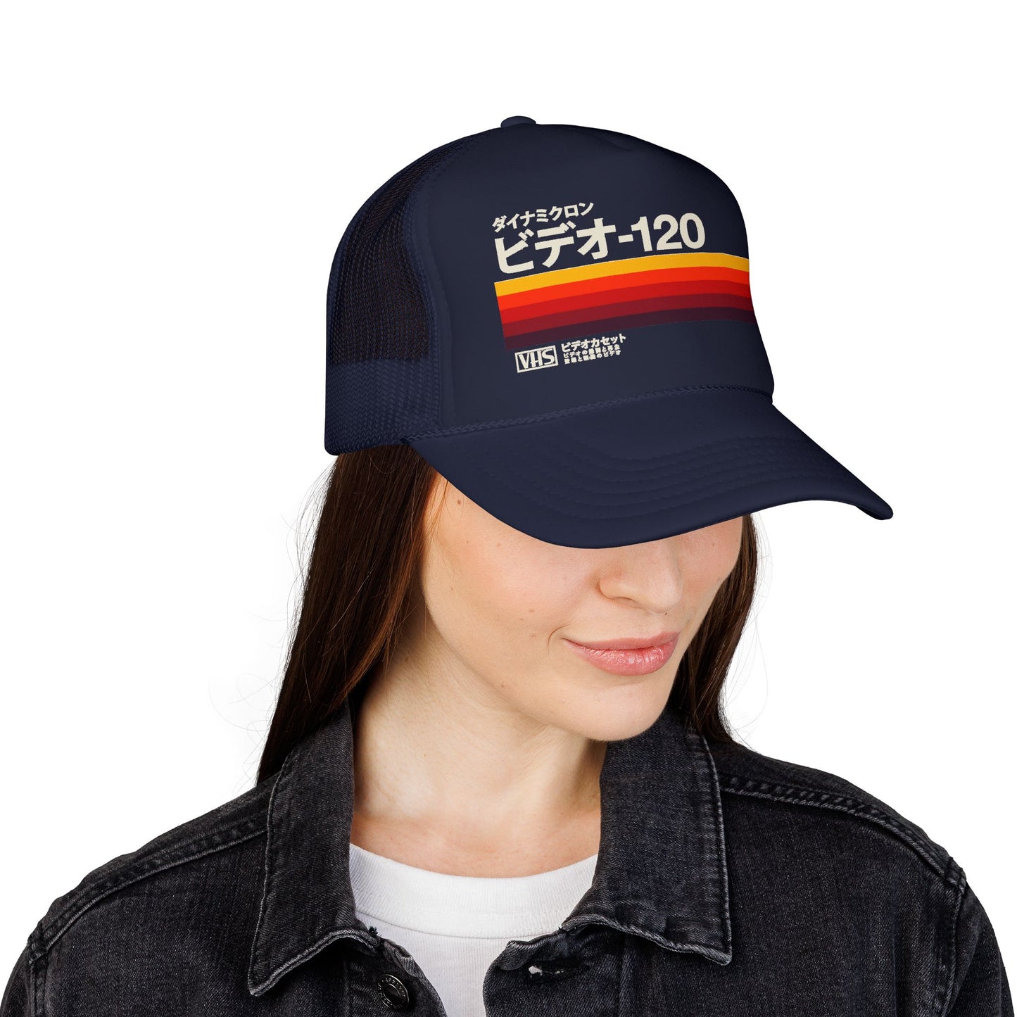 Retro VHS Trucker Hat — ビデオ-120 Vintage Stripe Foam Trucker