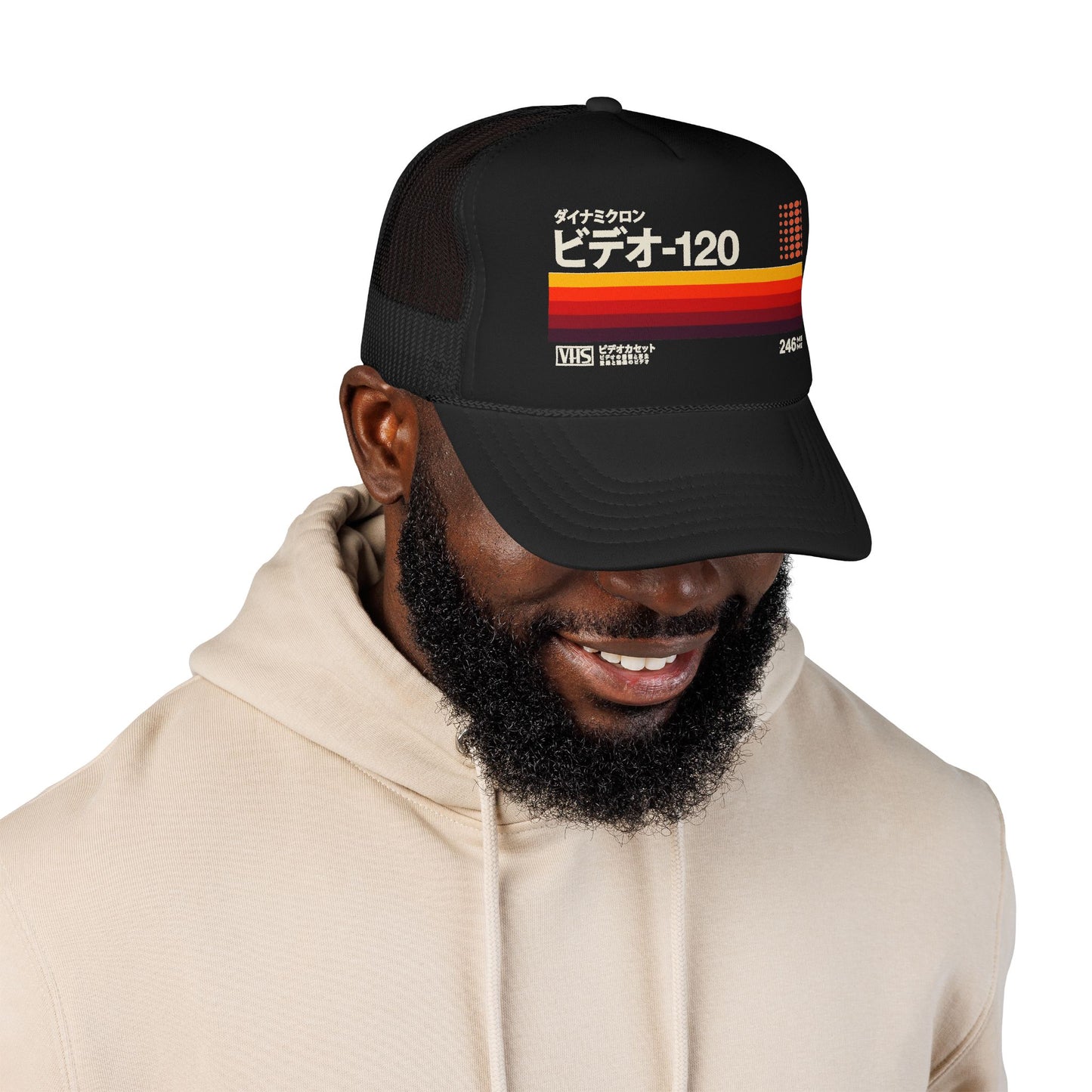 Retro VHS Trucker Hat — ビデオ-120 Vintage Stripe Foam Trucker