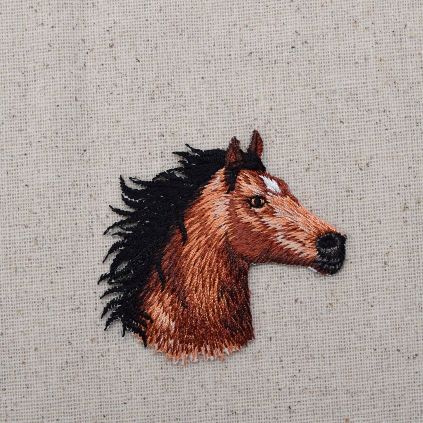 Wholesale Applique - Horse Head Facing Right Embroidered Iron On Patch