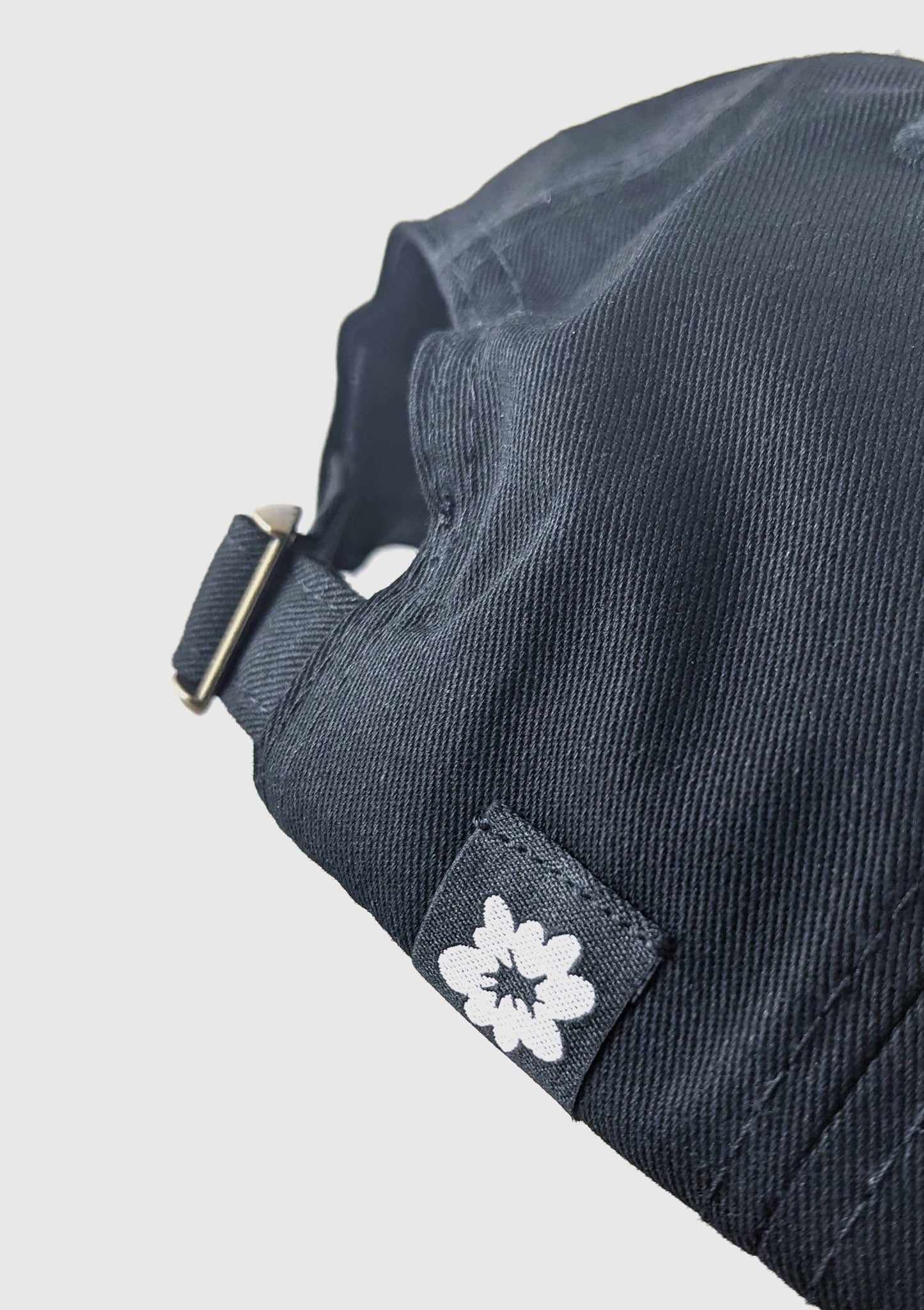 Badaboöm Studio - Meaningless Hat