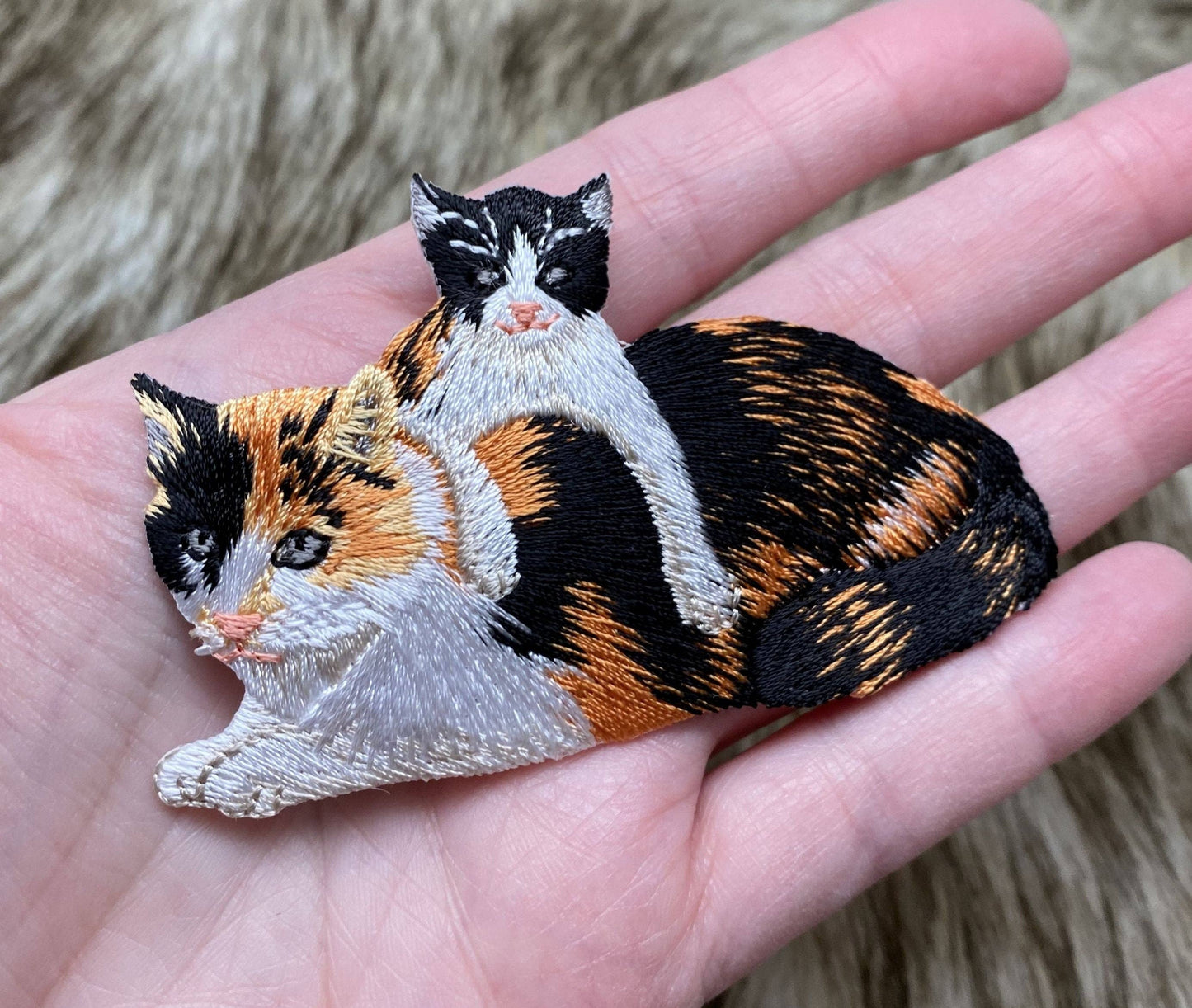 Wholesale Applique - Calico, Mother Cat and Kitten, Pets, Animals, Embroidered, Iron on Patch