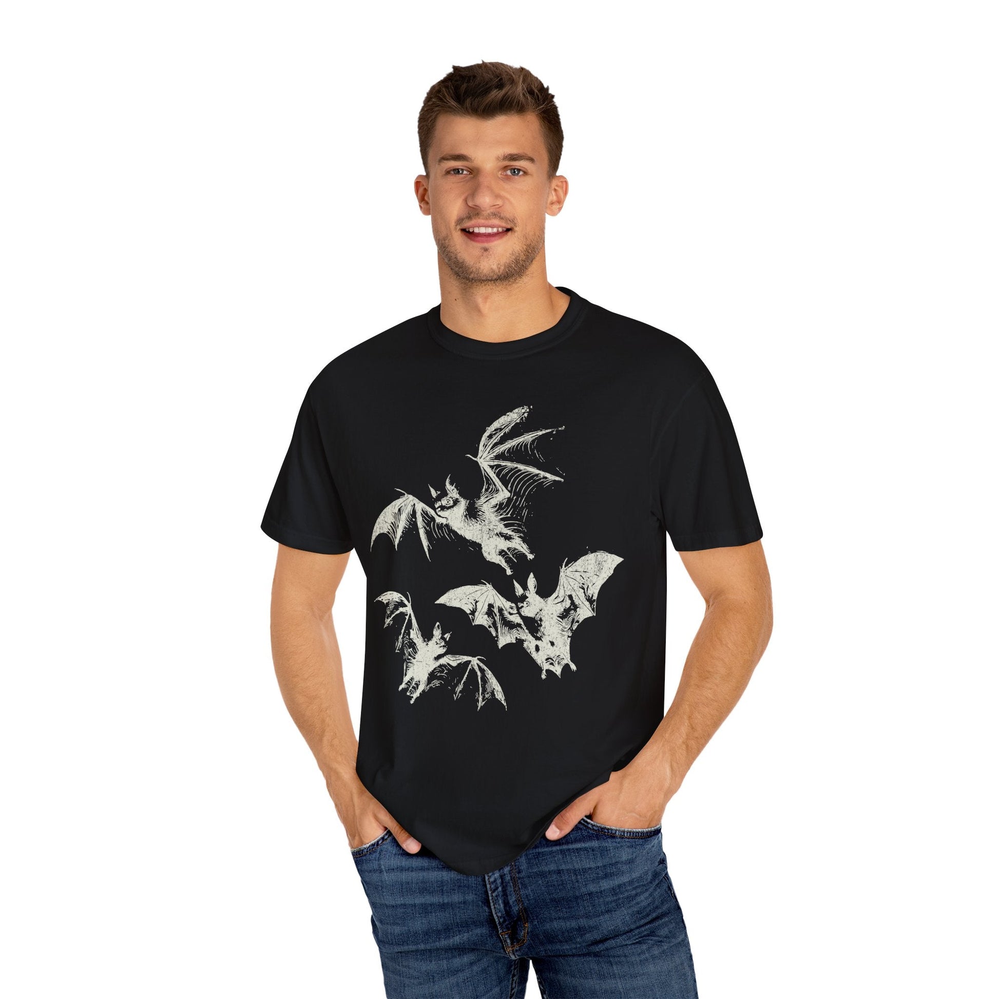 Bats Graphic T-Shirt for Halloween Lovers, Unisex Tee for Casual Wear, Spooky Aesthetic, Gift for Bat Fans, Perfect for Fall - KILLER RETRO