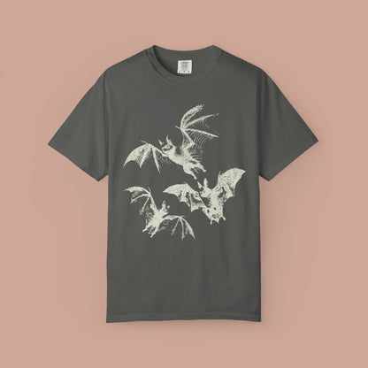 Bats Graphic T-Shirt for Halloween Lovers, Unisex Tee for Casual Wear, Spooky Aesthetic, Gift for Bat Fans, Perfect for Fall - KILLER RETRO