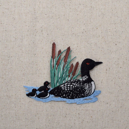 Wholesale Applique - Loon with Baby Chicks, Bird Cattails in Water, Iron on Patch