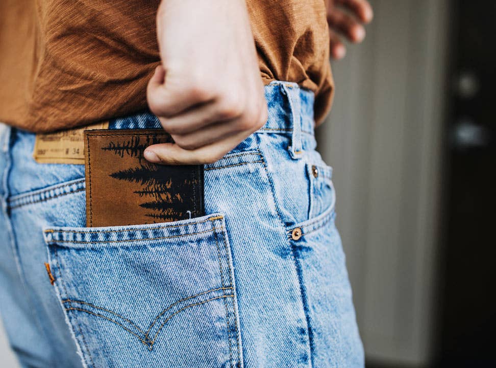 backerton - Waves - Spectrum Wallet