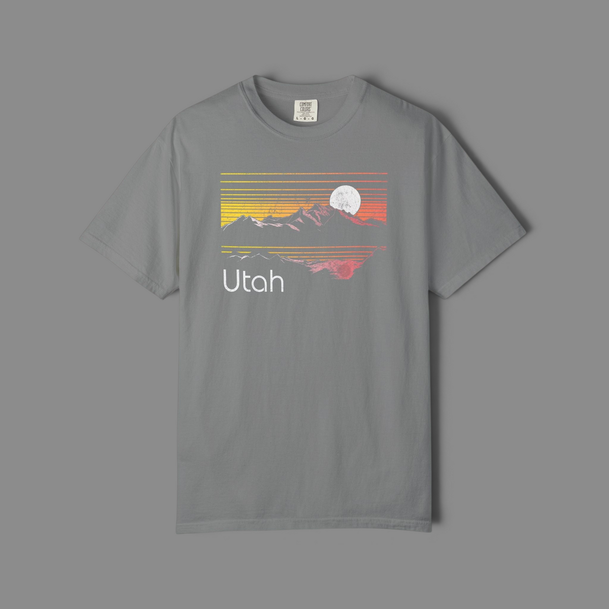 KILLER RETRO grey heavyweight cotton t-shirt featuring a vintage Utah sunset and mountain graphic print.