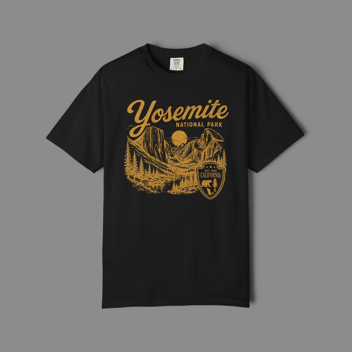 KILLER RETRO black garment-dyed cotton t-shirt featuring a vintage Yosemite National Park graphic print