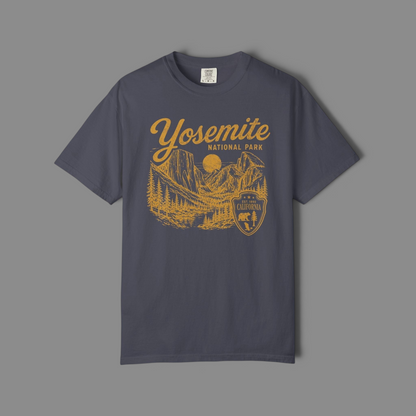 KILLER RETRO charcoal grey garment-dyed cotton t-shirt featuring a vintage Yosemite National Park graphic print.
